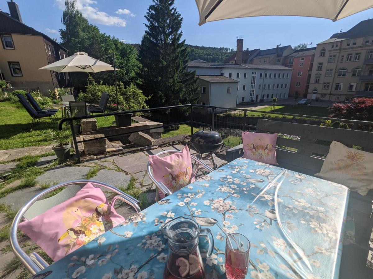 Urlaubstraum Mit Pool, Terrasse & Fluss Im Garten - Ut Lejlighed Sebnitz Eksteriør billede